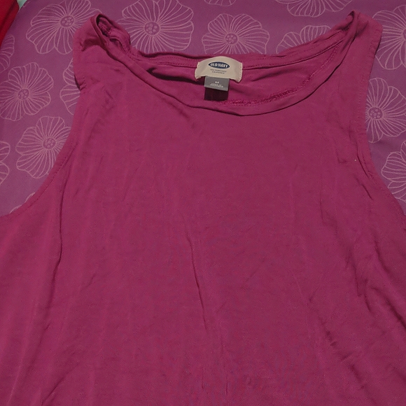 Old Navy Tops - Tank top